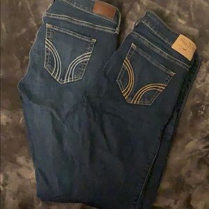 2 Hollister Jeans (3S)